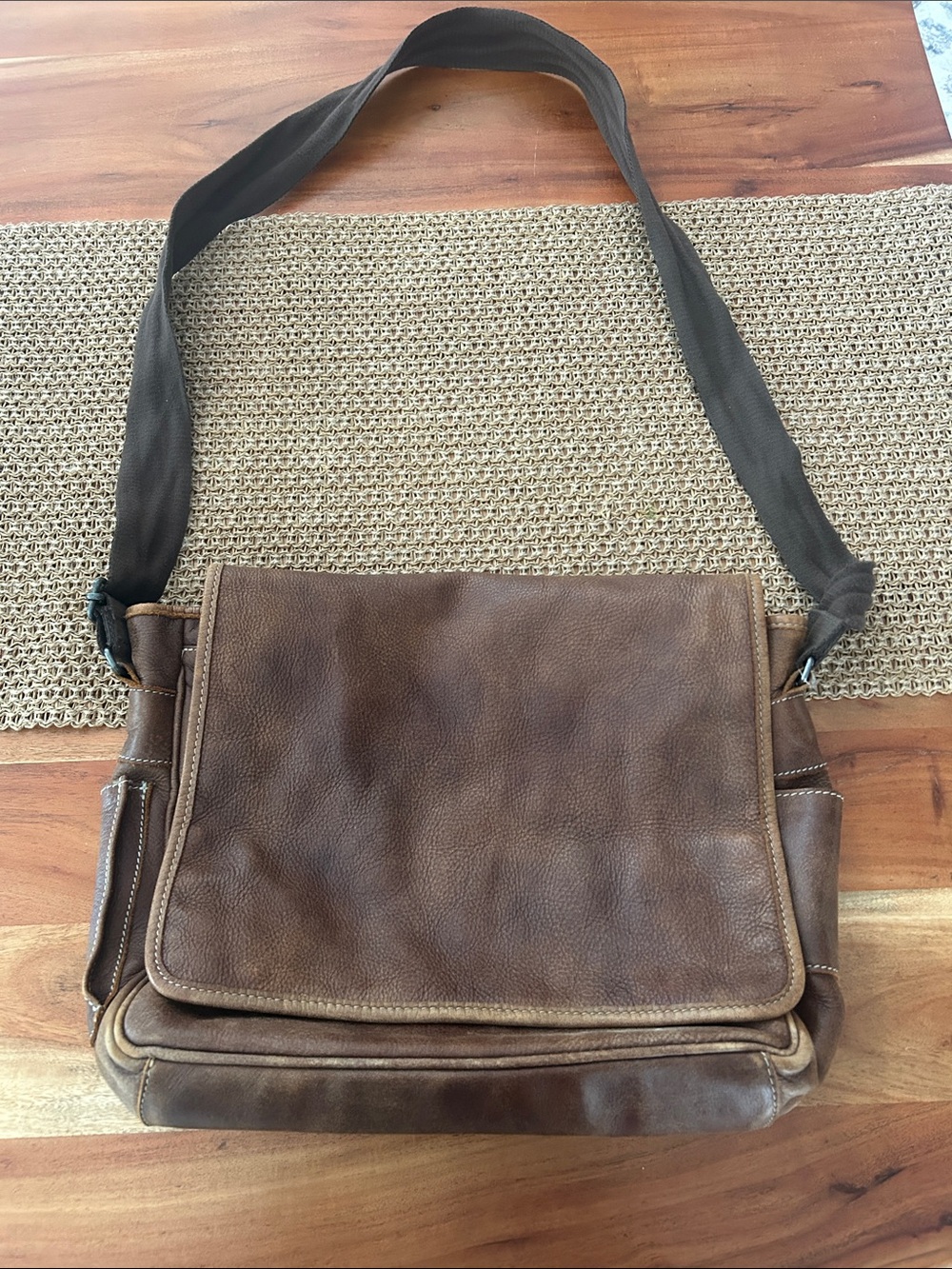 Vintage Roots Tribe Messenger Bag in patina brown leather